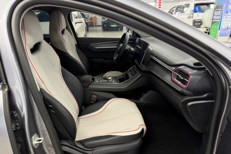 Used BYD Destroyer 05 2023 Champion Edition DM-i 55KM Luxury Model Right Front Seat