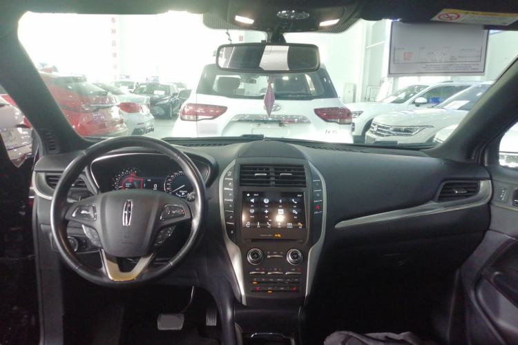 Used Lincoln MKC 2017 2.0T Two-Wheel Drive Deluxe Edition
