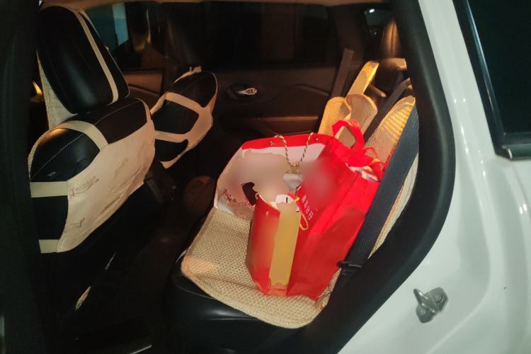 Used Jeep Cherokee 2014 2.4L Luxury Edition