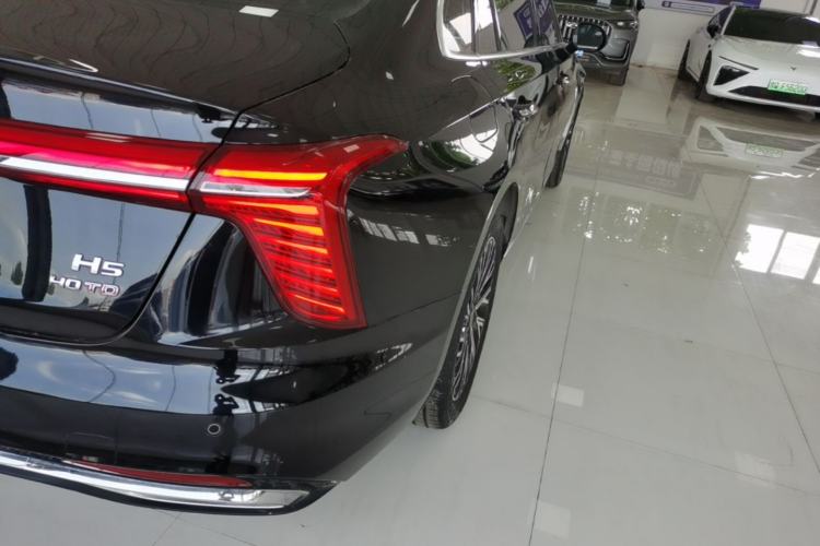 Used Hongqi H5 2025 2.0T Automatic Flag Edition – 500 000 Units Commemorative Version