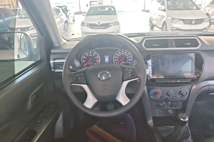 Used Great Wall Wingle 5 2021 1.5T Two-Wheel Drive "Dry Meal" Value Edition with an Extra-Long 1820mm Cargo Bed Equipped with GW4G15K Engine Steering Wheel