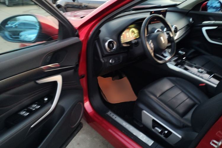 Used Wey VV7 2017 2.0T Ultra-Luxury Version
