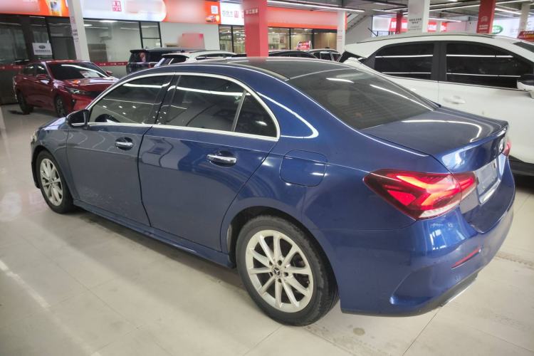 Used Mercedes-Benz A-Class 2021 A 200 L Sport Sedan Fashion Model
