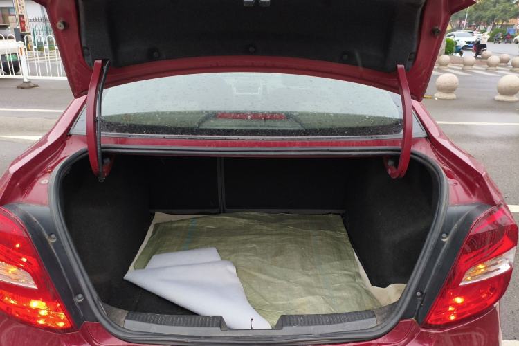 Used Chevrolet Aveo Sonic 2014 Sedan 1.4SL MT Comfort Edition
