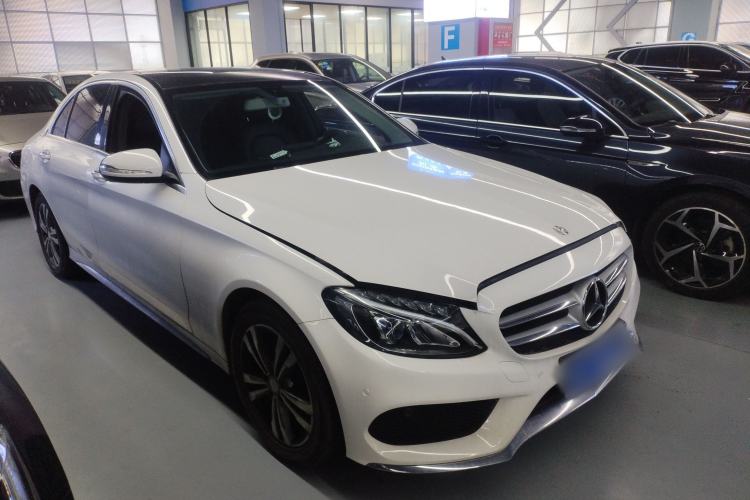 Used Mercedes-Benz C-Class 2016 C 200 L Sport Edition Front Right 45 Deg