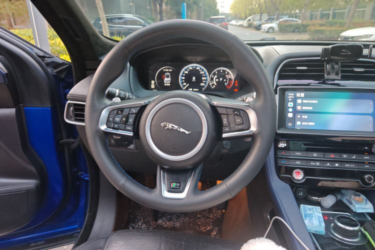 Used Jaguar F-PACE 2016 3.0 SC Four-Wheel Drive R-Sport Sport Edition
