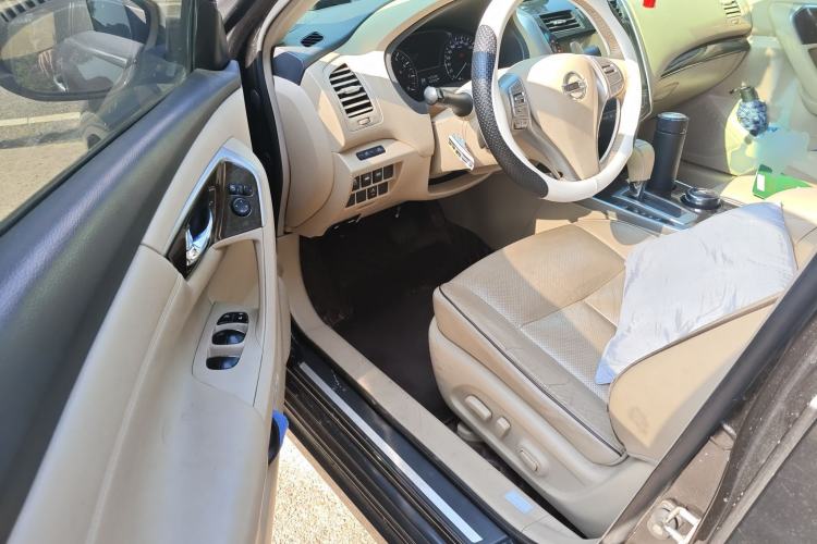 Used Nissan Teana 2015 Duke 2.5L XV Champions League Glory Edition Driver Seat