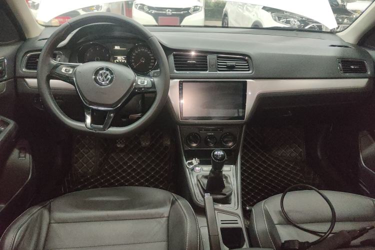 Used Volkswagen Lavida 2017 1.6L Manual Comfort Edition