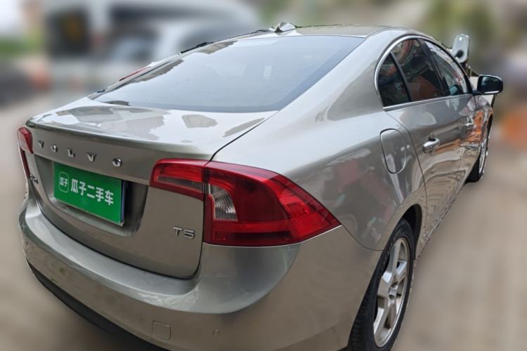 Used Volvo S60 2013 T5 Zhiya Edition Rear Right 45 Deg