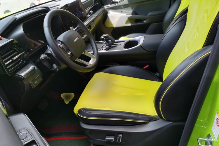 Used Haval X DOG 2022 1.5T DCT Two-Wheel Drive Trendy Edition Left Front Seat