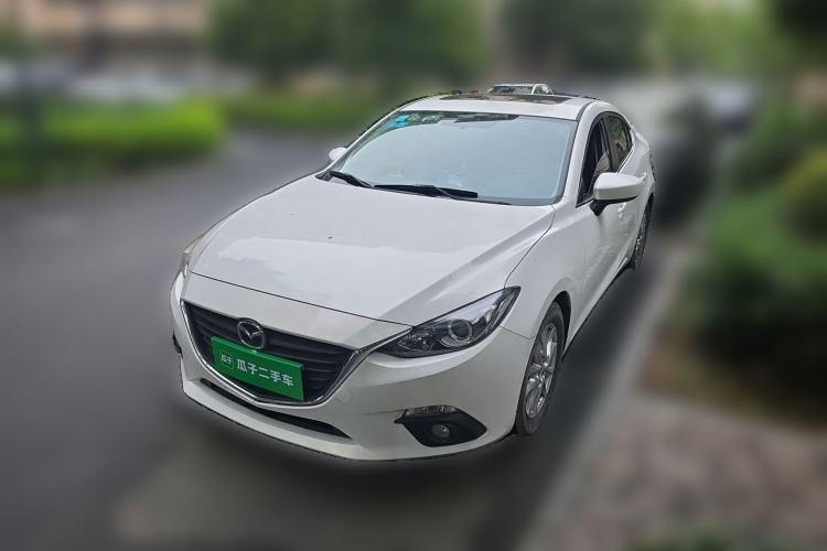 Used Mazda 3 Axela 2014 Sedan 1.5L Automatic Luxury Model