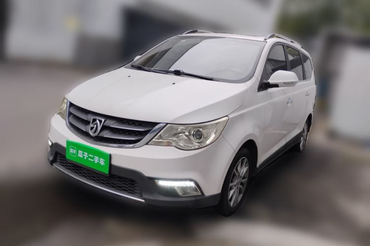 Used Baojun 730 2014 1.5L manual luxury trim 7 seats