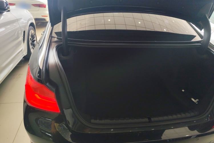 Used BMW 5 Series 2019 540Li Executive Edition Trunk