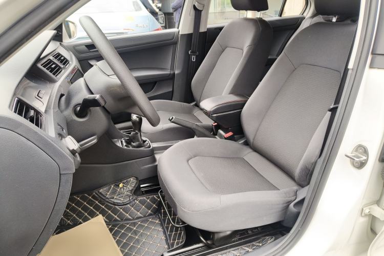 Used Volkswagen Santana 2015 1.4L Manual Fashion Edition
