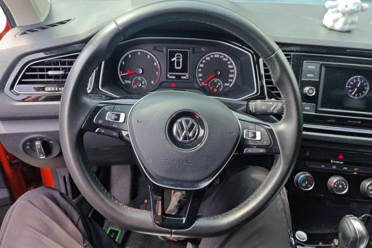 Used Volkswagen T-ROC 2018 280TSI DSG Two-Wheel-Drive Comfort Version China V Standard