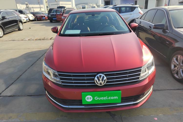 Used Volkswagen Lavida 2015 1.6L Automatic Luxury Edition
