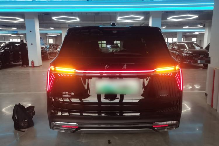 Used Hongqi HS7 PHEV 2024 2.0T PHEV Four-Wheel Drive Flagship Edition 6 Seats
