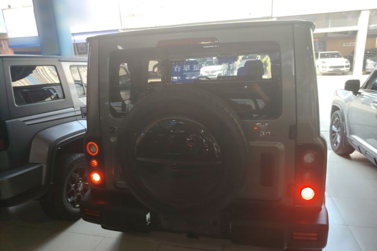 Used 212 T01 2024 2.0T Mechanic
