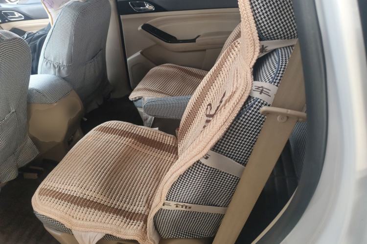 Used Baojun 730 2014 1.5L manual Comfort ESP version 7 seats