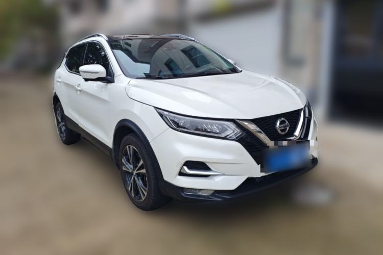 Used Nissan Qashqai 2022 2.0L CVT XV Premier Luxury Edition Front Right 45 Deg