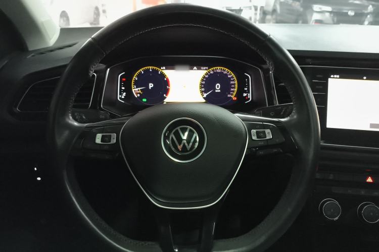 Used Volkswagen T-ROC 2021 280TSI DSG Two-Wheel Drive Comfort Connect Edition