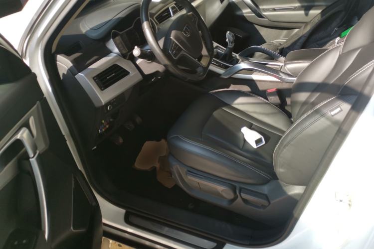 Used Geely Auto Emgrand X7 Sport 2016 2.0L Manual ZhiShang Version Driver Seat