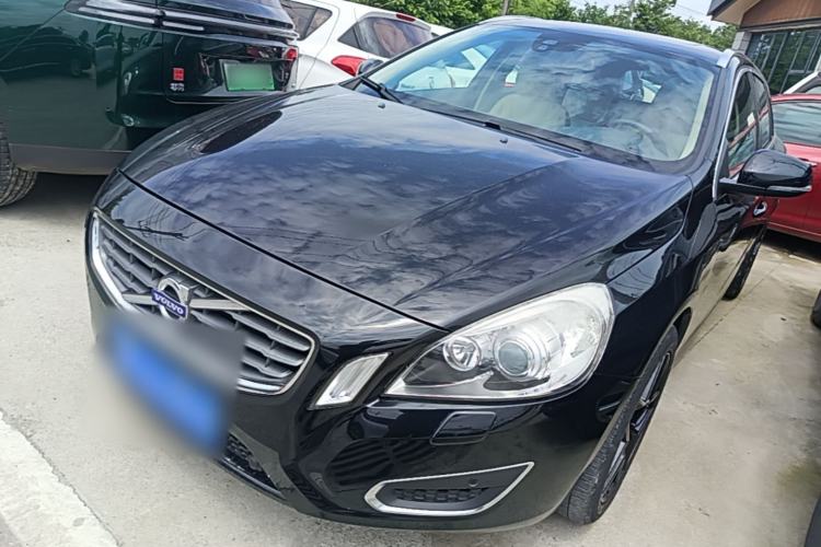 Used Volvo V60 2013 T5 Comfort Edition Guazi used car, China used car export, Used car for sale, Used  cars, Cheapest cars for sale