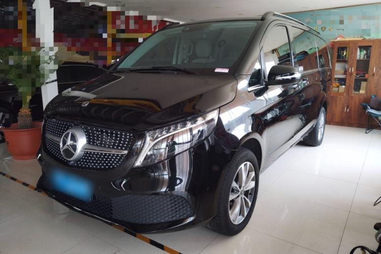 Used Mercedes-Benz V-Class 2022 V 260 Avantgarde Edition