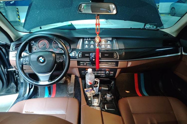 Used BMW 5 Series 2017 520Li Elegant Edition Center Console