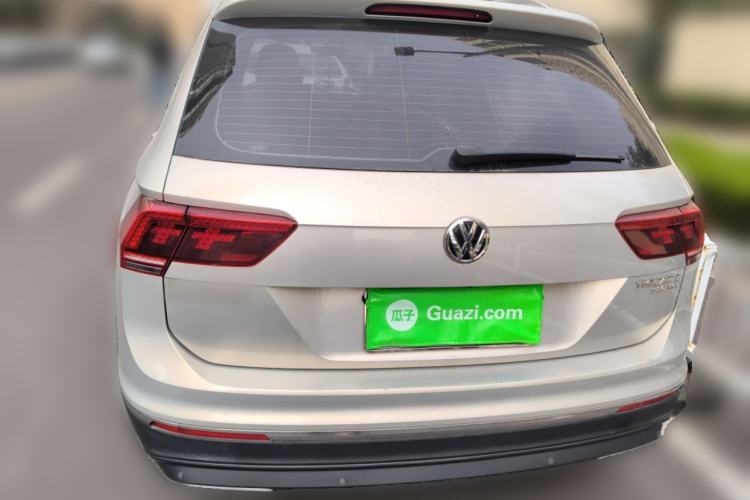 Used Volkswagen Tiguan L 2018 380TSI Automatic All-Wheel Drive Luxury Edition
