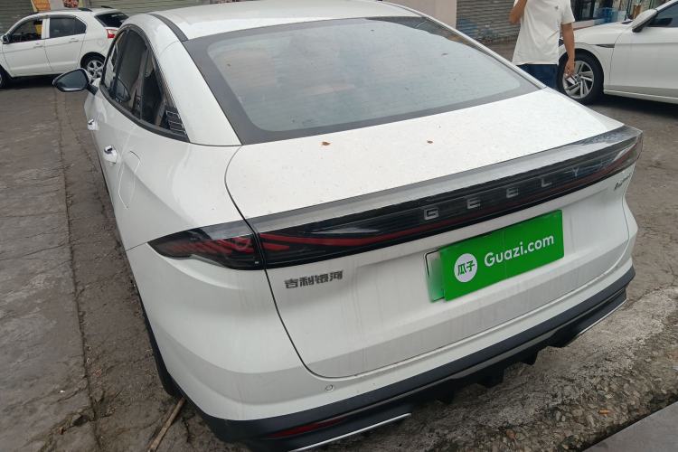 Used Geely Galaxy L6 2025 EM-i 140km Long-Range Version