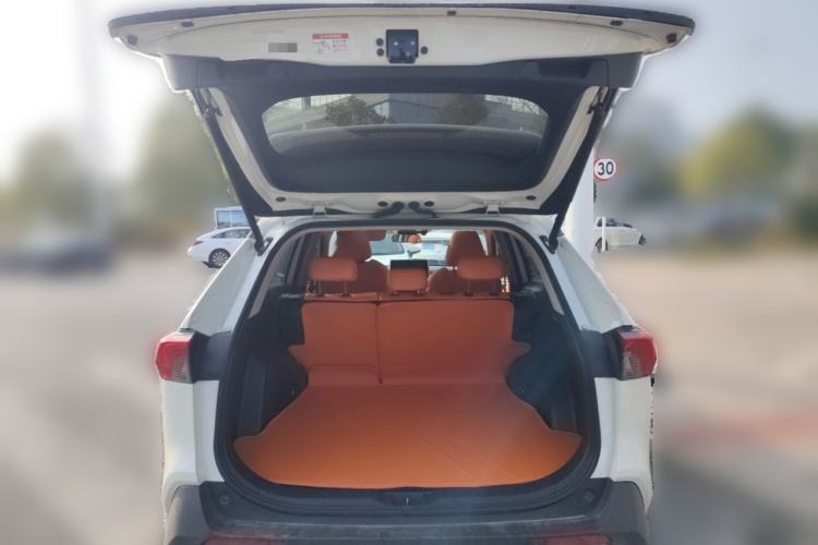 Used Toyota RAV4 2020 Dual-Engine 2.5L E-CVT 4x4 Elite PLUS Edition Trunk