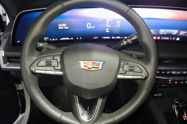 Used Cadillac XT4 2024 28T Two-Wheel-Drive Luxury Version Steering Wheel