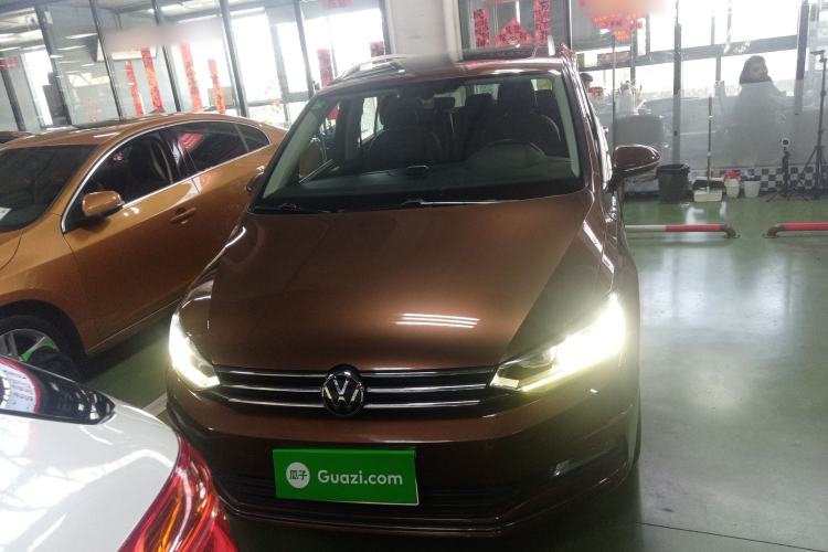 Used Volkswagen Touran 2016 Volkswagen Touran L 330TSI DSG Luxury Edition Front