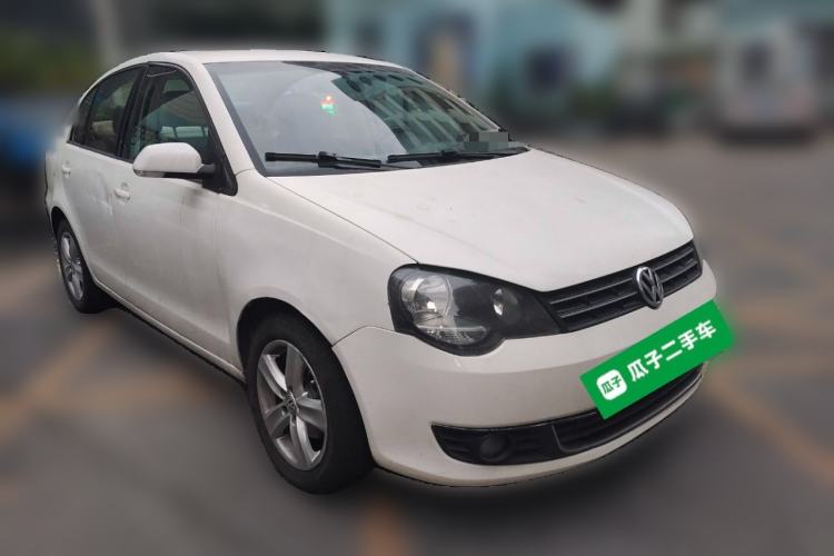 Used Volkswagen Polo 2011 Jingqu 1.6L Automatic Siku Edition Front Right 45 Deg