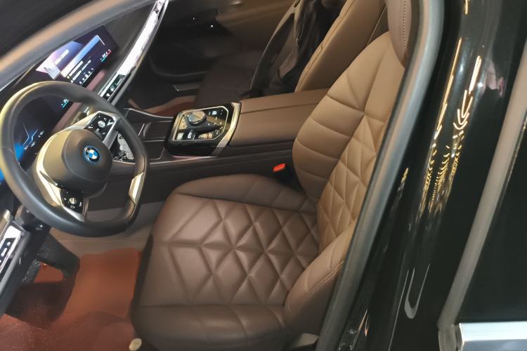 Used BMW i7 2023 eDrive50L Premium Luxury Package