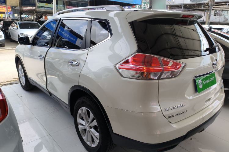 Used Nissan X-Trail 2014 2.5L CVT Leading Edition 4WD Rear Left 45 Deg