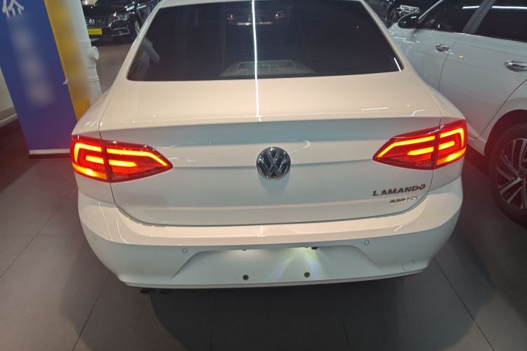 Used Volkswagen Lamando 2018 230TSI DSG Fashion Edition Rear