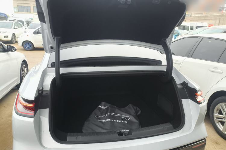 Used Geely Galaxy 8 2025 130km EM-i Flagship Edition