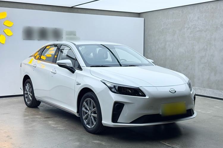 Used AION S 2023 Xuan 530 48.67 kWh Lithium Iron Phosphate
