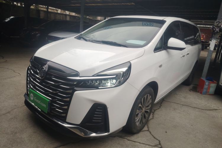 Used Buick GL8 2023 Facelifted Land Cruiser Executive Luxury Version
