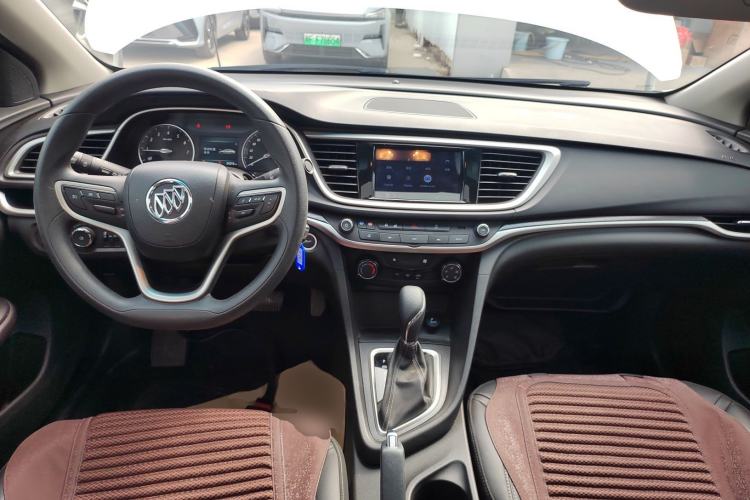 Used Buick GT 2021 Revised Version 1.3T Automatic Mild Hybrid Elite Edition Center Console
