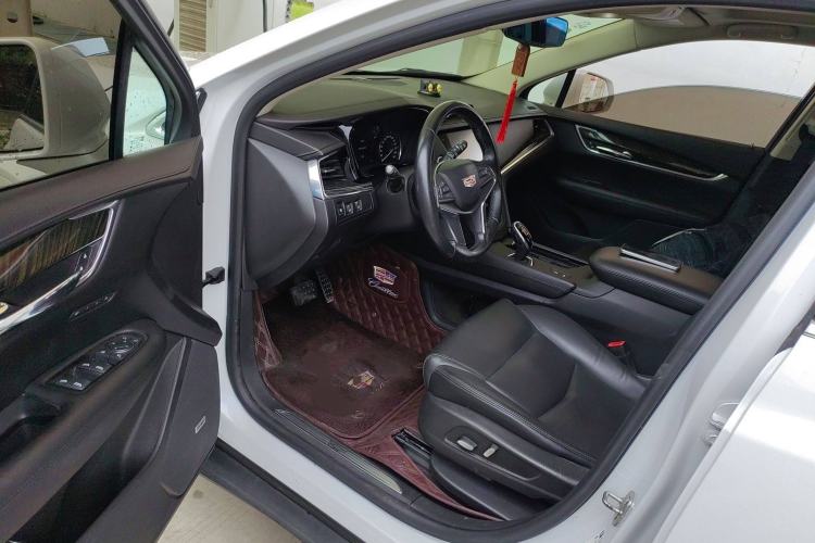 Used Cadillac XT5 2018 25T Luxury Model