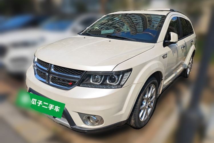Used Dodge Journey 2013 2.4L Two-Wheel Drive Luxury Version