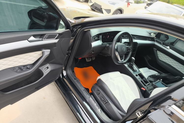 Used Volkswagen Magotan 2023 2 Million Units Commemorative Edition 330TSI DSG Luxury Version
