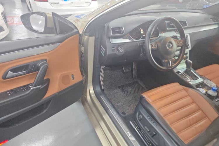 Used Volkswagen FAW-Volkswagen CC 2016 2.0 TSI Luxury Model Driver Seat