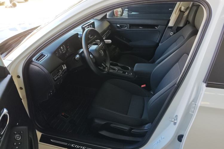 Used Honda Civic 2023 240TURBO CVT Dynamic Edition Driver Seat