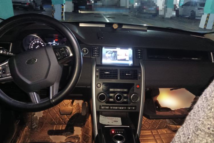 Used Land Rover Discovery Sport 2017 2.0T SE
