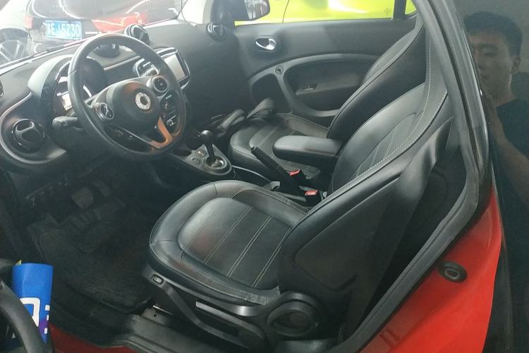 Used smart fortwo 2016 0.9T 66kW Hardtop Pioneer Edition