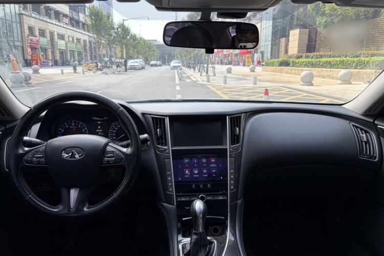 Used Infiniti Q50L 2016 2.0T Comfort Edition
